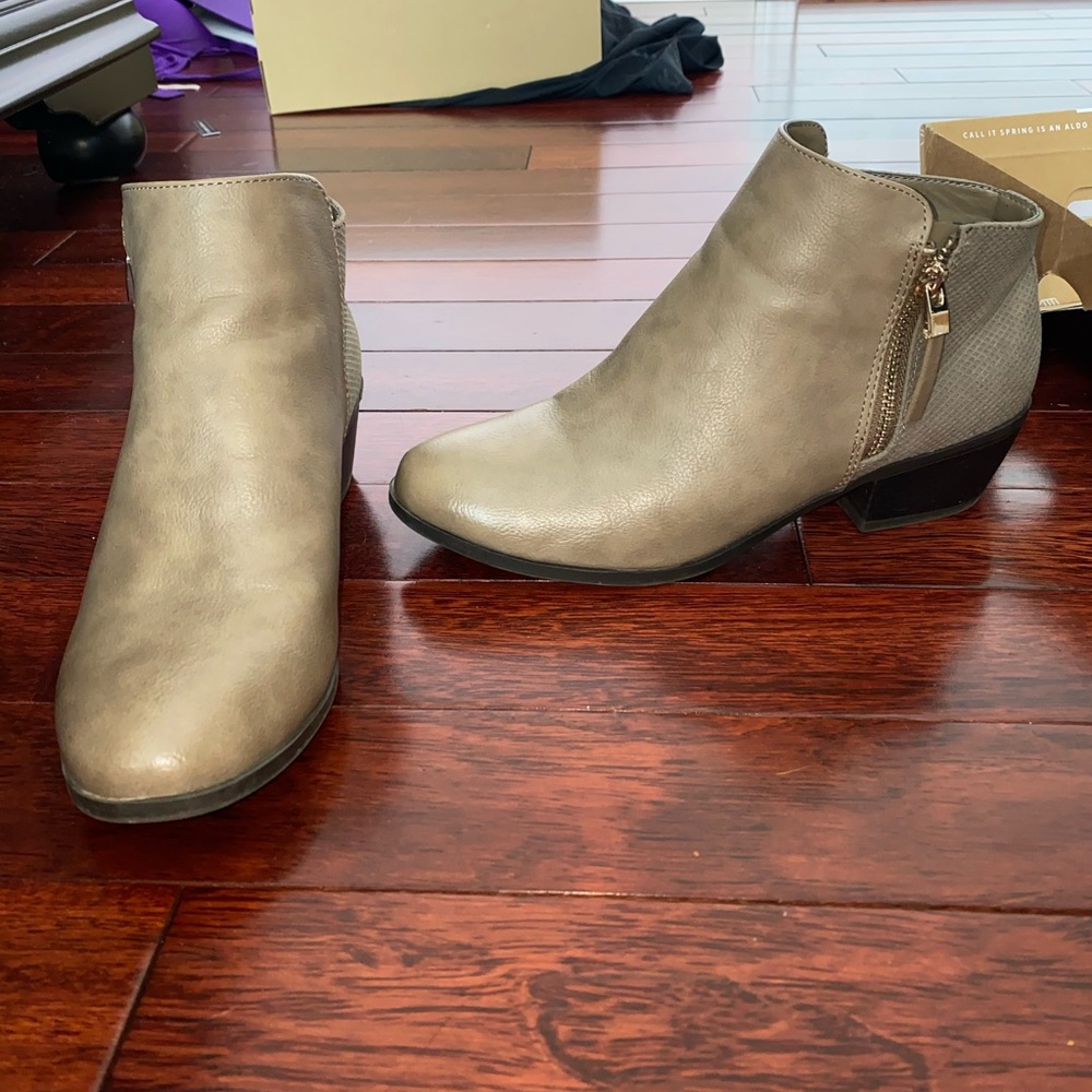 Short booties